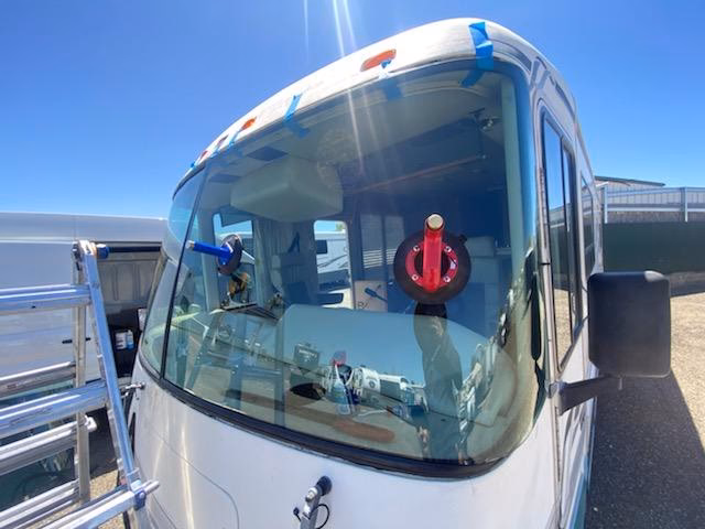 Can RV window glass be replaced?