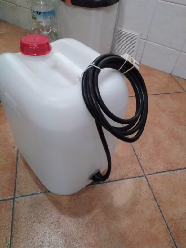 ¿Cómo obtener agua caliente durante un viaje de camping?