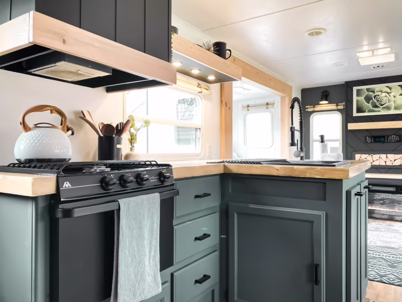 What is the best material for RV cabinets?