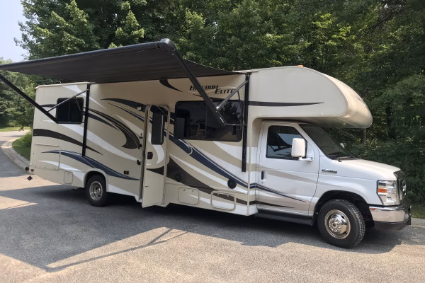 How much to rent an RV in MN?