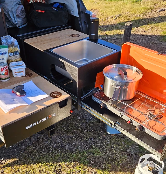 What to do if the kitchen has no drawers?