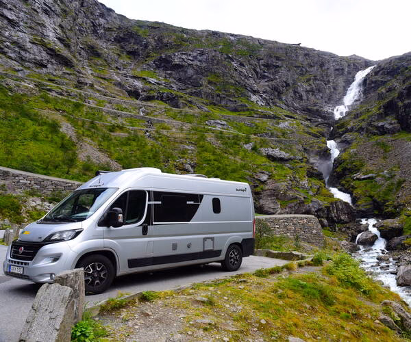 Wat is de goedkoopste route naar Zweden met een camper?