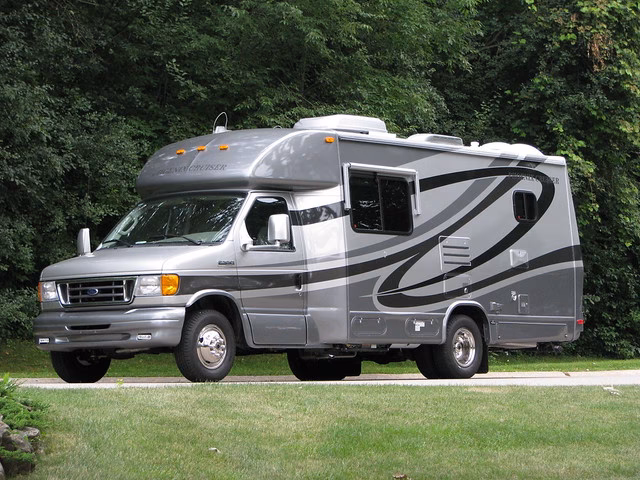 What is the average gas mileage for a Class C motorhome?