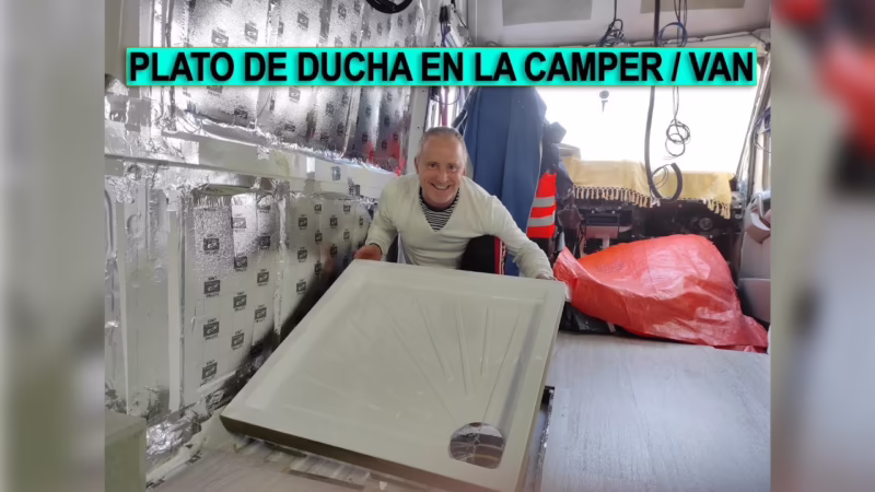 ¿Qué se pone antes, el plato de ducha o el azulejo?