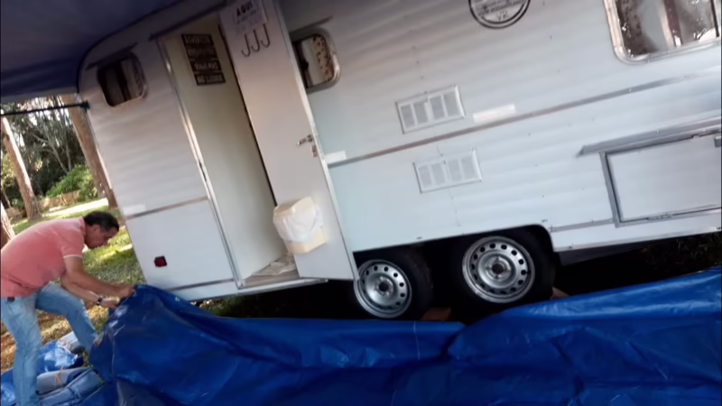 ¿Qué debe tener en cuenta para armar una carpa?