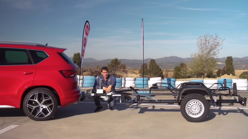 ¿Cuál es la mejor manera de remolcar un automóvil detrás de un RV?