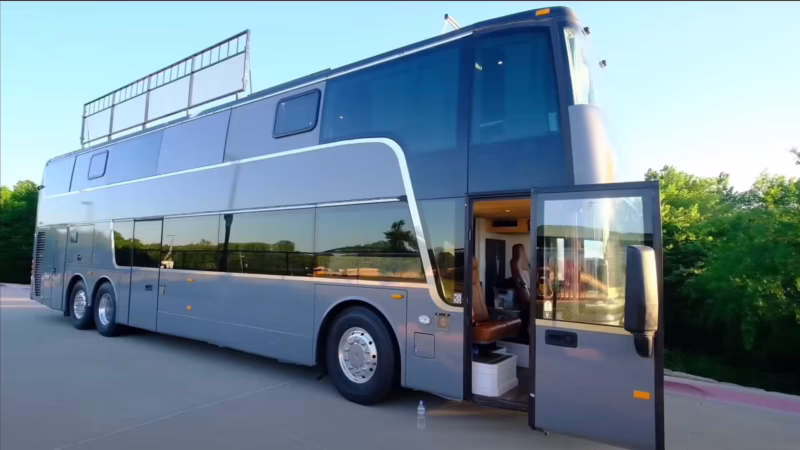 Do they make double decker RVs?