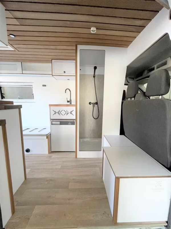 ¿Cuáles son los diferentes tipos de duchas para autocaravanas?