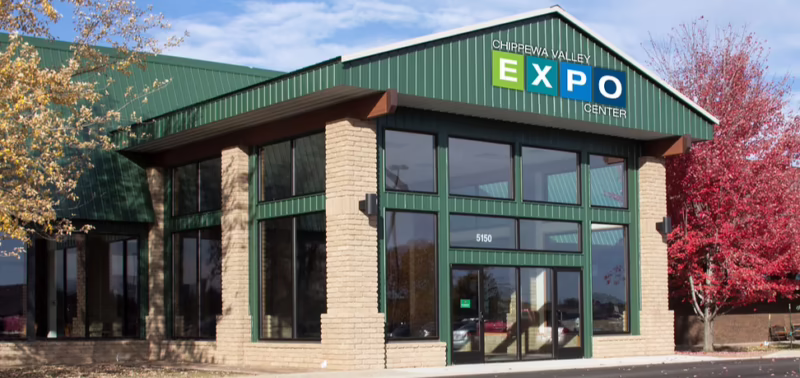 What is the largest RV show in Wisconsin?