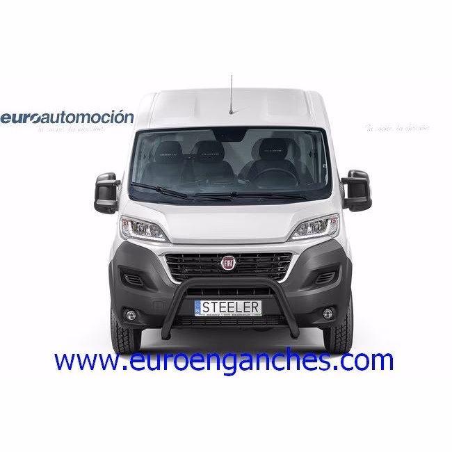 ¿Los parachoques tienen que ser de plástico?