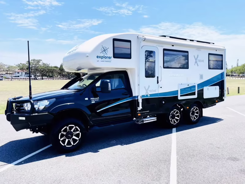 Who makes the Explorer motorhome?