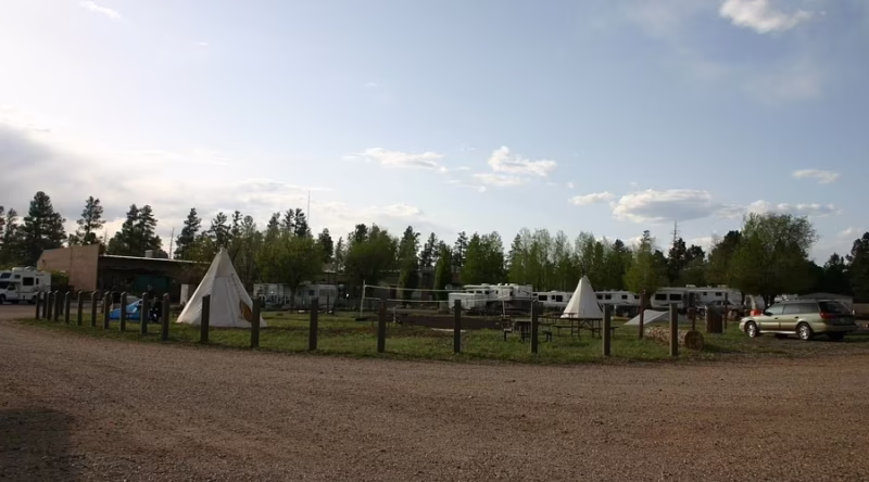 Is Grand Canyon Village worth visiting?