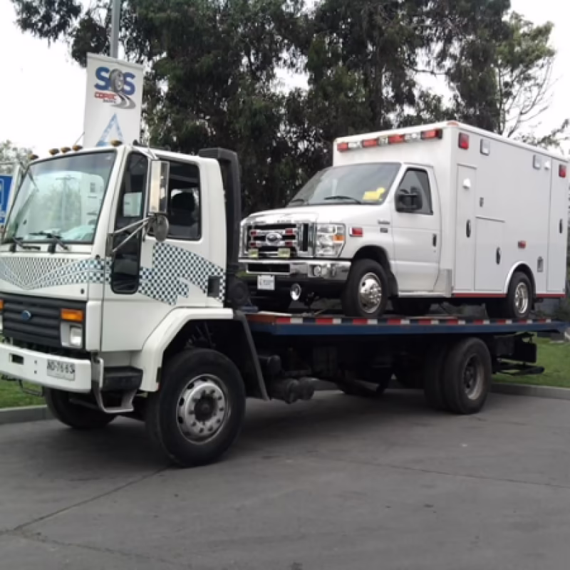 ¿Cuánto cuesta la hora de un camión grua?