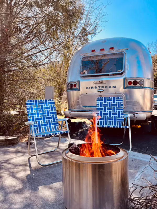 ¿Qué tamaño tiene un horno de caravana?