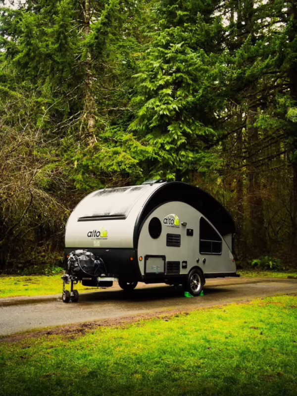 What is the average price of a travel trailer?
