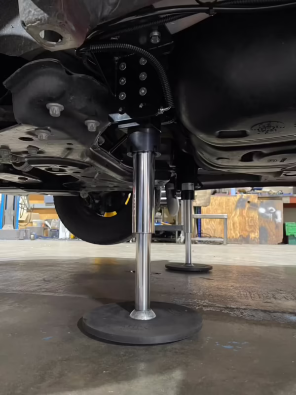 How much does the HPC levelling system weight?