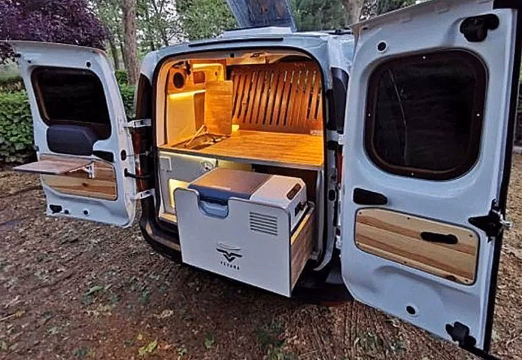 ¿Qué precio tienen las camionetas Kangoo?