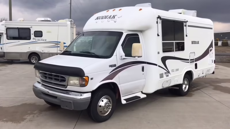 Who makes Kodiak motorhomes?