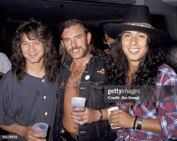 Was Lemmy Kilmister a smoker?