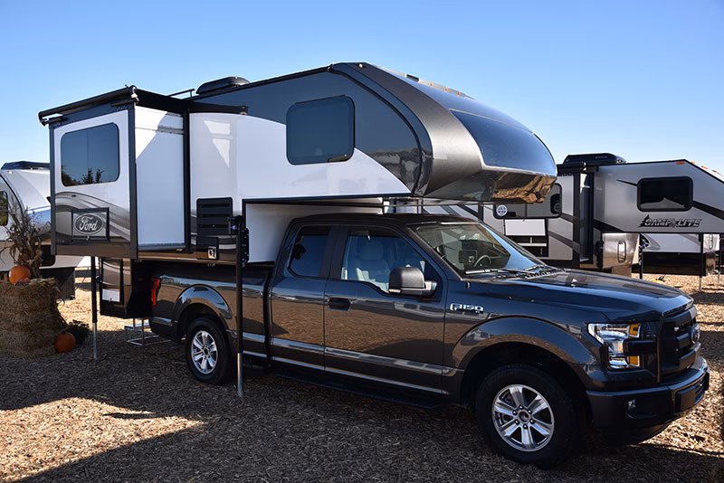 What happened to Livin Lite trailers?