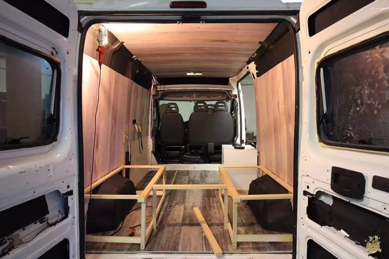 ¿Cuál es el mejor material para los gabinetes de RV?