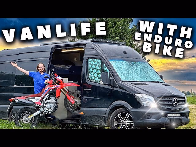What motor does the Mercedes Sprinter van have?