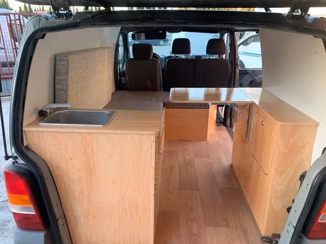 ¿Se puede convertir una Mercedes Vito en una autocaravana?