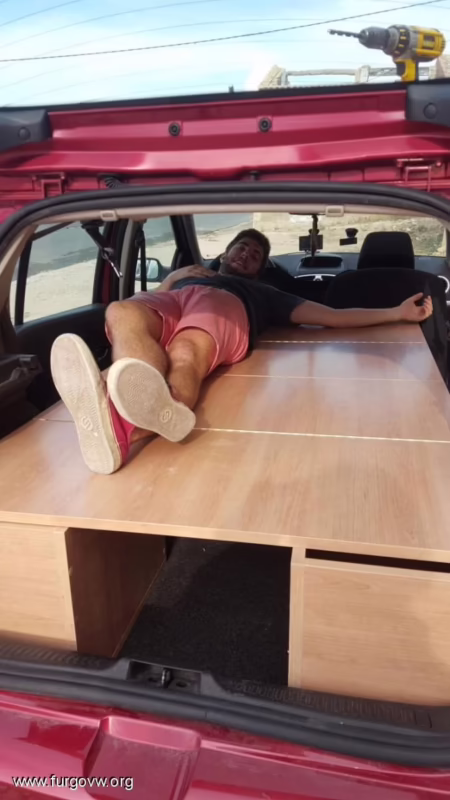 Did Renault discontinue the Clio?