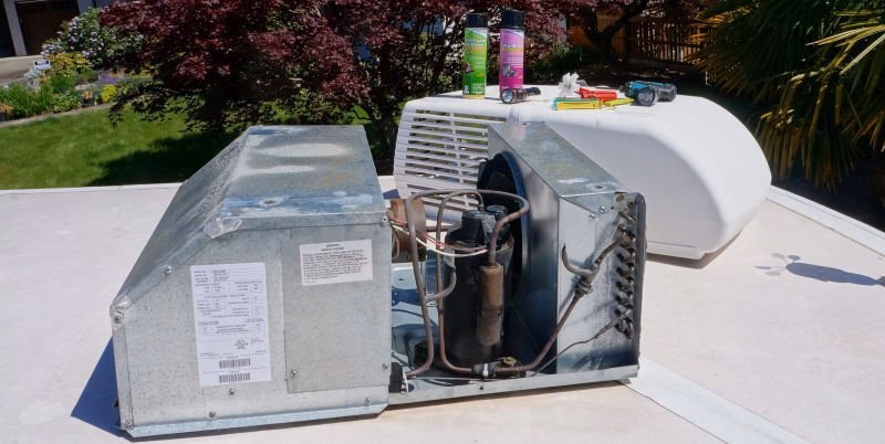 ¿Se puede reparar el aire acondicionado de una casa rodante?