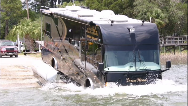 ¿Quién fabrica el Fleetwood RV?