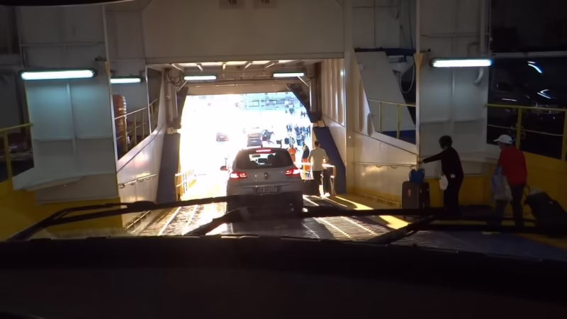 ¿Se puede dormir en el ferry de Ancona a Split?