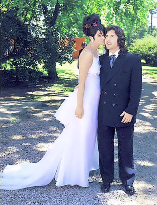 ¿Cuántos años tuvo Adrián Suar con Araceli González?