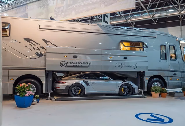 How much is reasonable to charge for car detailing?