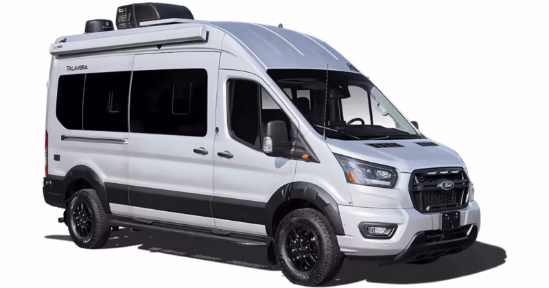¿Qué precio tiene la furgoneta Ford Transit Custom?