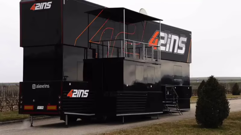 ¿Qué es Álex Márquez de Marc Márquez?