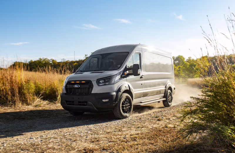 ¿Qué precio tiene la Ford Transit 2025?
