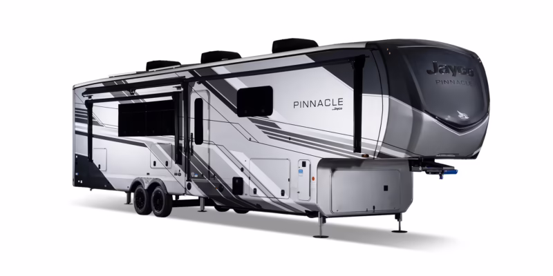 Who makes Pinnacle Travel trailers?
