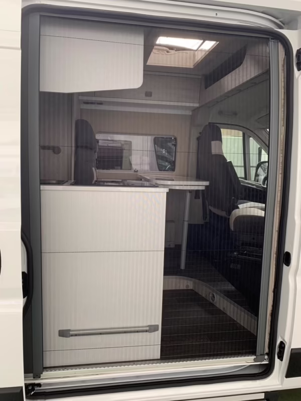 ¿Cuánto cuesta convertir una puerta en corredera?