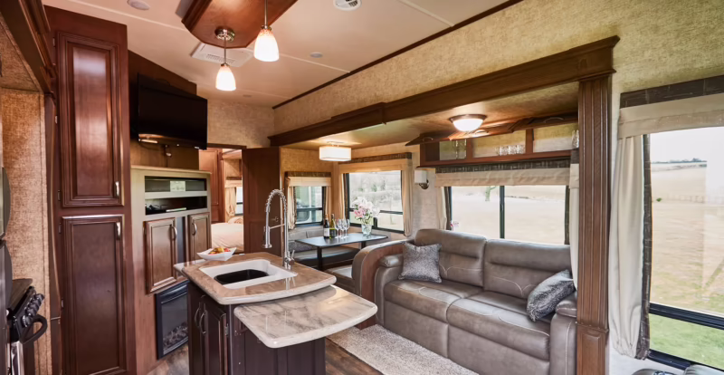 How far is the knockhill lap?