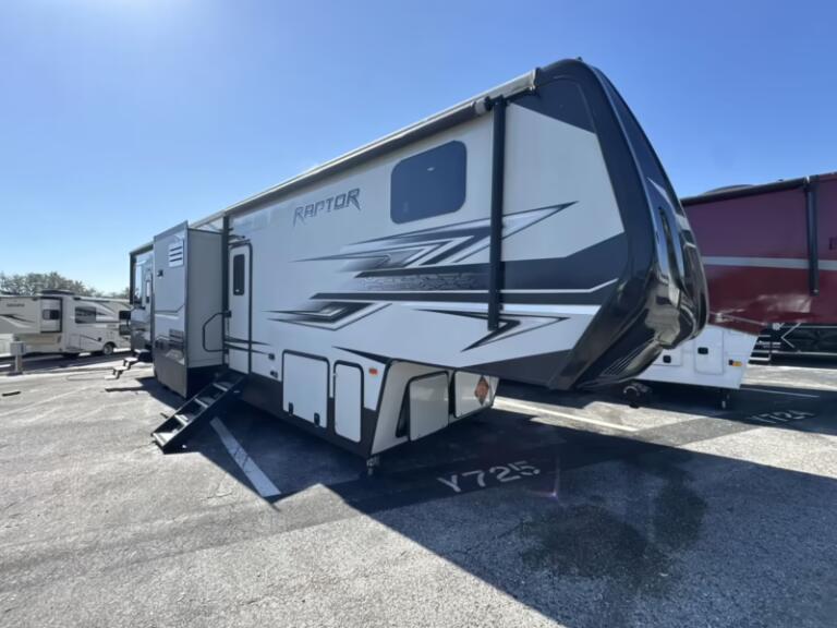 Keystone Raptor: Precios y Lujo para Aventureros | Casas Rodantes
