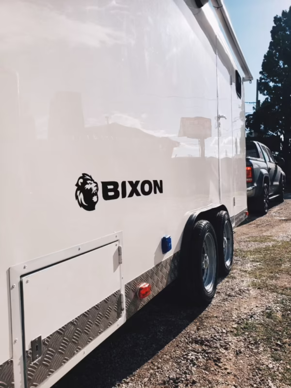 ¿Cuál es la diferencia entre el sellador y el revestimiento del techo de una casa rodante?