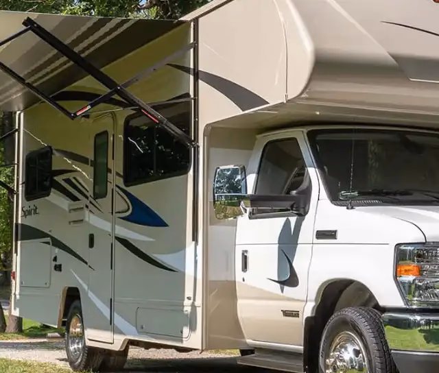 Who makes Spirit RVs?