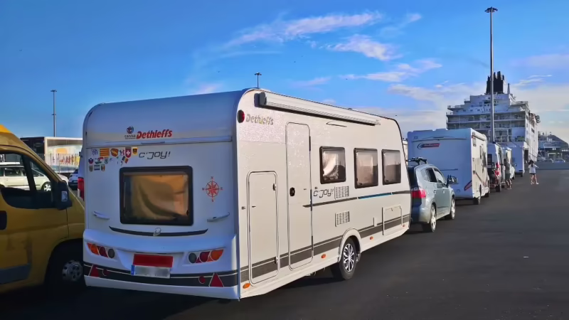 ¿Cuánto cuesta un ferry de Barcelona a Roma?